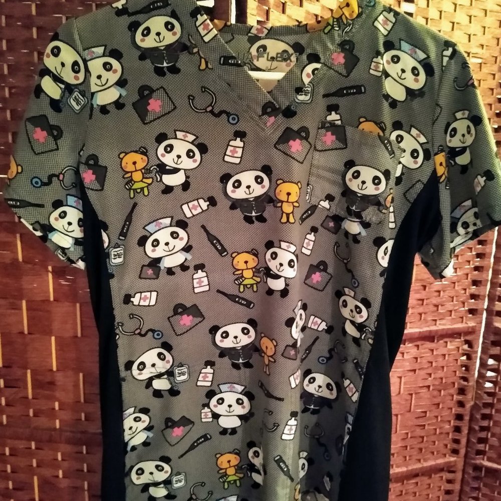 UA Flex 2 Panda Stretch Scrub Top